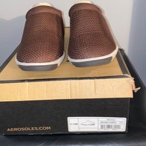 Aerosoles brown slide shoe, brand new , 8 1/2 size with box